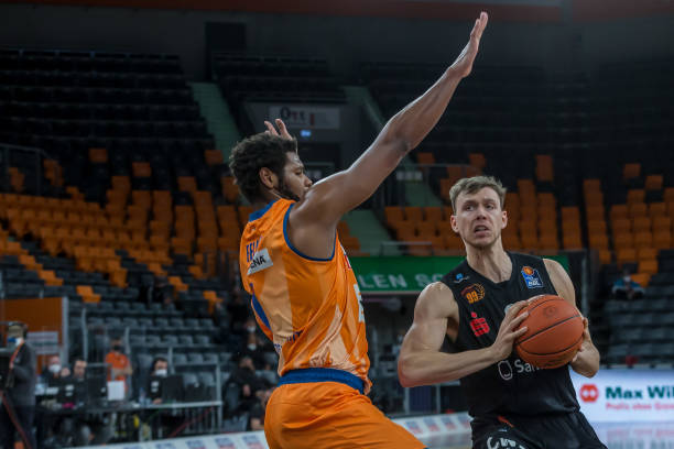 最终造成拉 最终造成拉