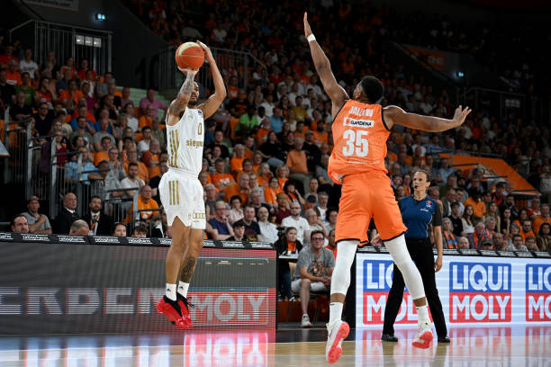 样精彩纷呈 样精彩纷呈