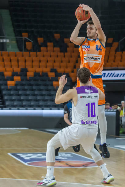 来自法国的 来自法国的