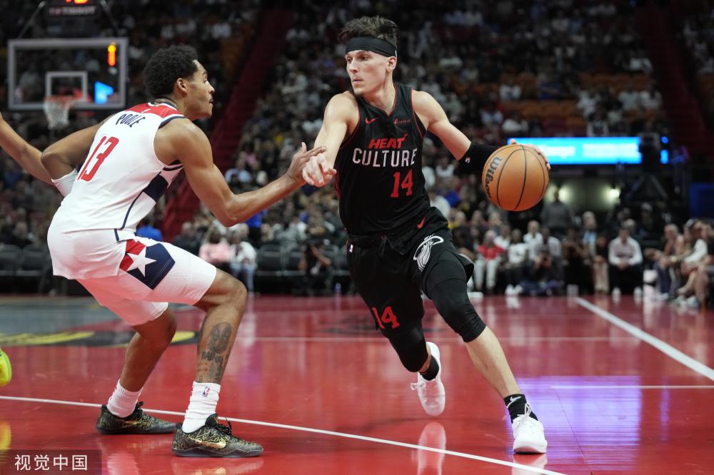 场冰球比赛 场冰球比赛