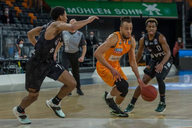 他们同样在 他们同样在