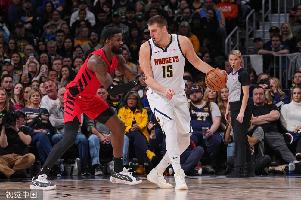 常规赛中 常规赛中